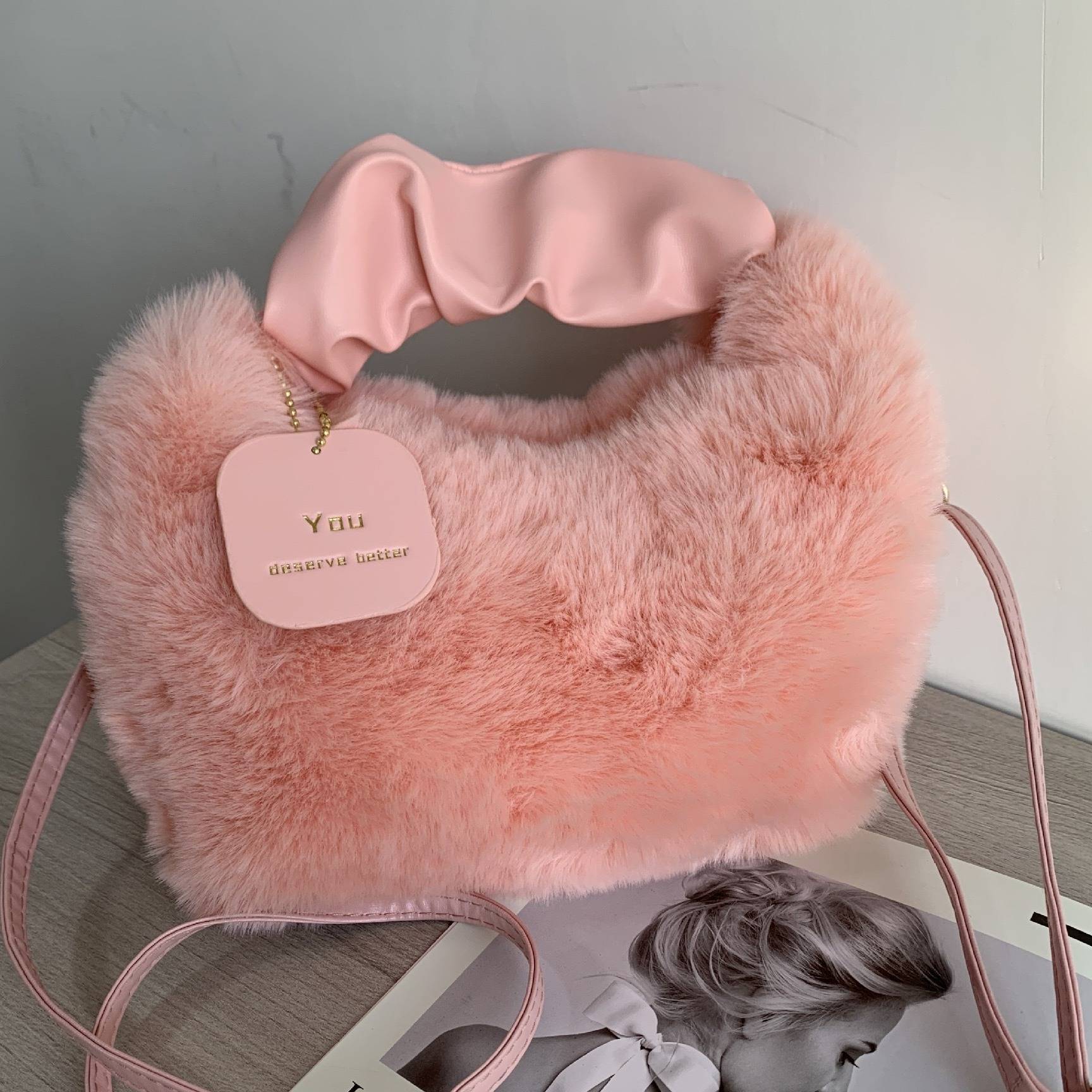 Sac bandoulière en fausse fourrure pour femme - Sac à main souple avec fermeture éclair, petit sac carré élégant et mignon pour vos tenues du quotidien._voghion.com