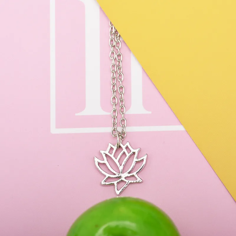 Collane con ciondolo a forma di loto, alla moda, a catena, con collana fine per le donne, gioielli estetici yoga e fiori, per feste di nozze_voghion.com