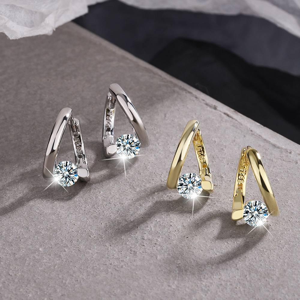 Designer flash diamond temperament short earrings for women simple row diamond round ear buckle