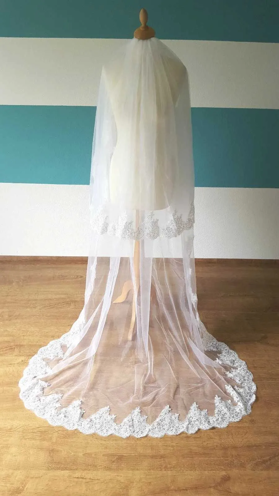 Hair Jewelry 2023 Elegant Two Layers Lace Bridal Veil With Comb Women Wedding Accessories White Ivory Voile Long Mariage_voghion.com