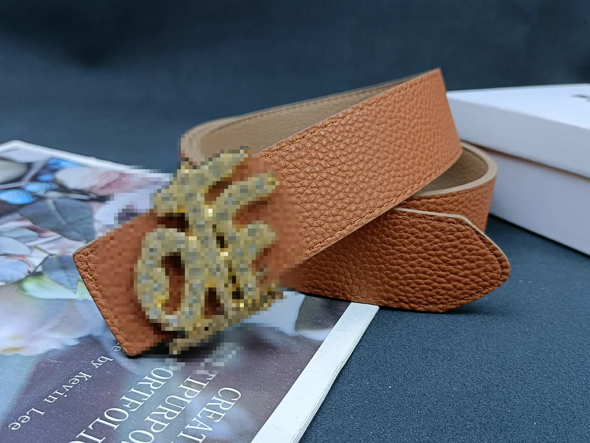 Designer Männergürtel fir Männer a Fraen mat enger grousser Schnalle aus echt Lieder vun héchster Qualitéit_voghion.com