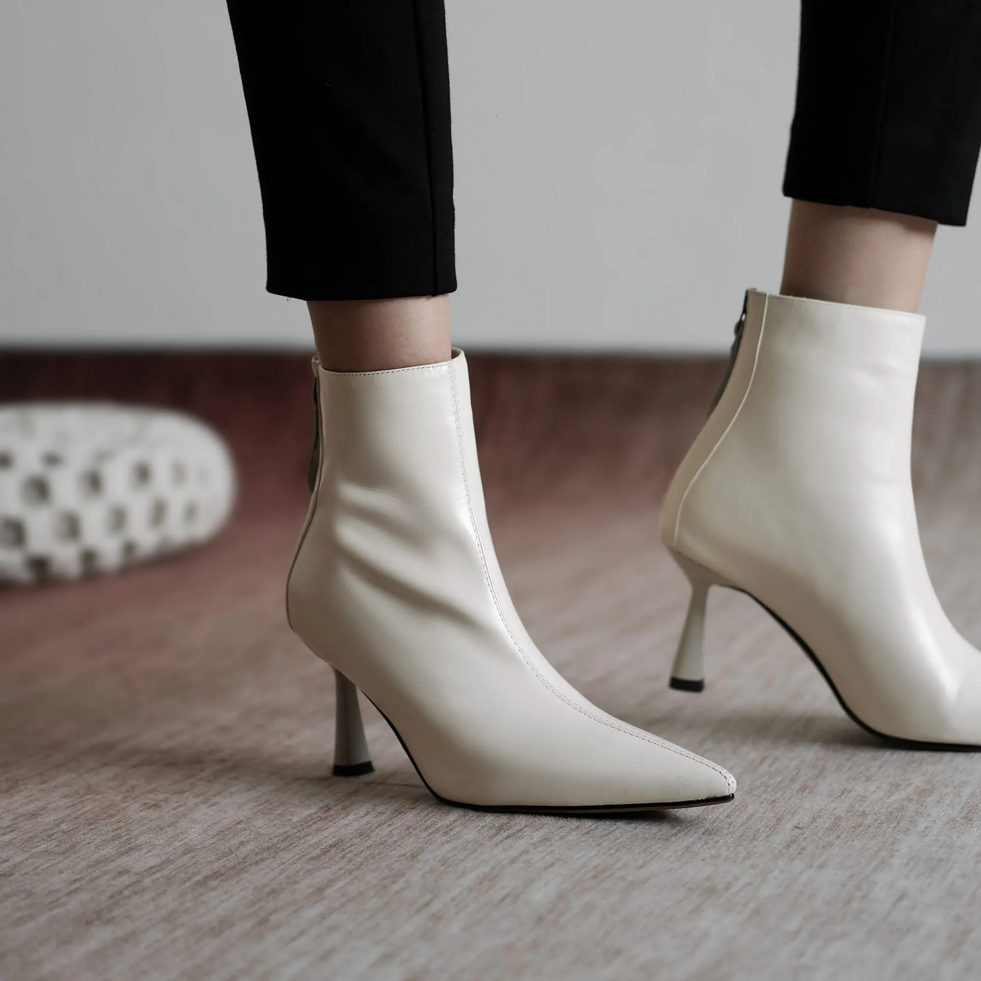 Krazing Pot Big Size 42 Cow Leather Pointed Toe High Heels Chic Design Concise Winter Spring Shoe Dress Warm Wedding_voghion.com