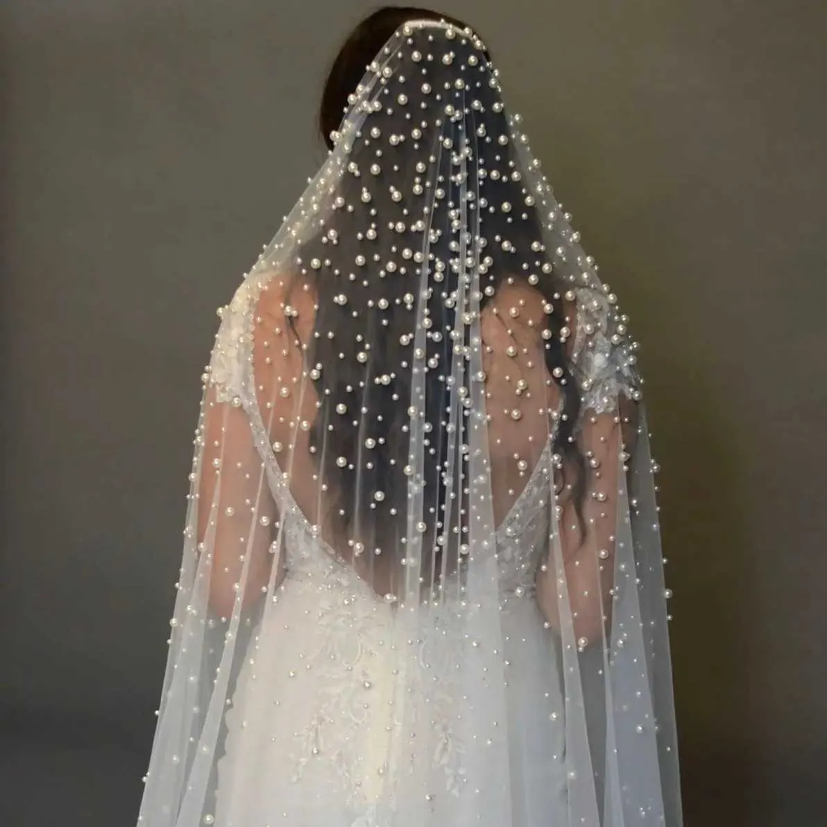 Hair Jewelry V139 Beaded Bridal Extra Long Cathedral Length Veil 3M Wide Veils with Comb Wedding Accessories_voghion.com