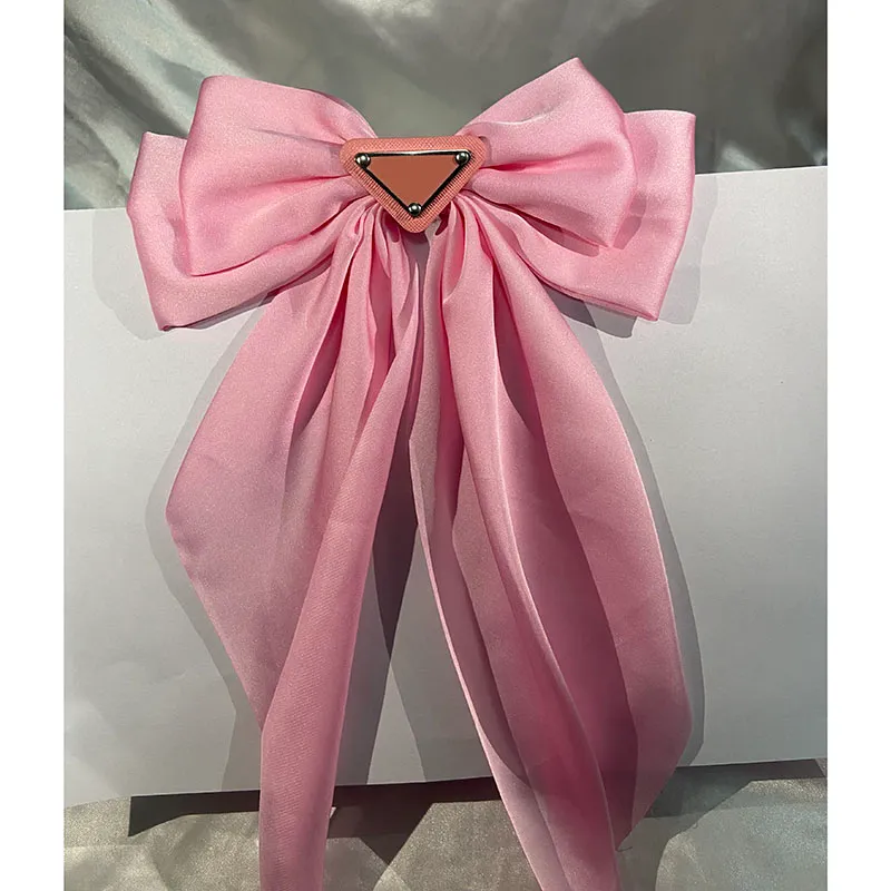 Umgekehrtes Dreieck Bowknot Haar Buchstaben Clips Pins Haarspangen Mädchen Schleife Knoten Schmetterling Designer Rosa Schwarz Haarspangen_voghion.com