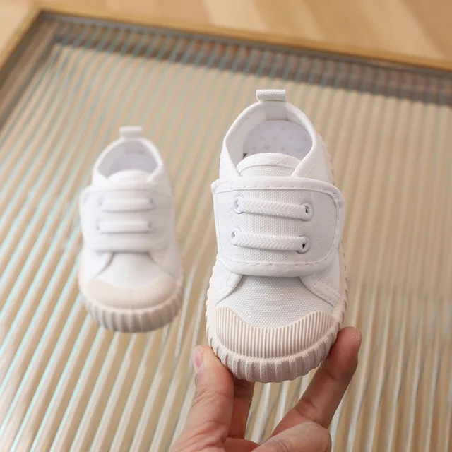Nuevos zapatos de primavera y verano para niños y niñas, zapatillas de lona suaves e informales de color caramelo para niños, zapatillas de moda con estampado de leopardo_voghion.com