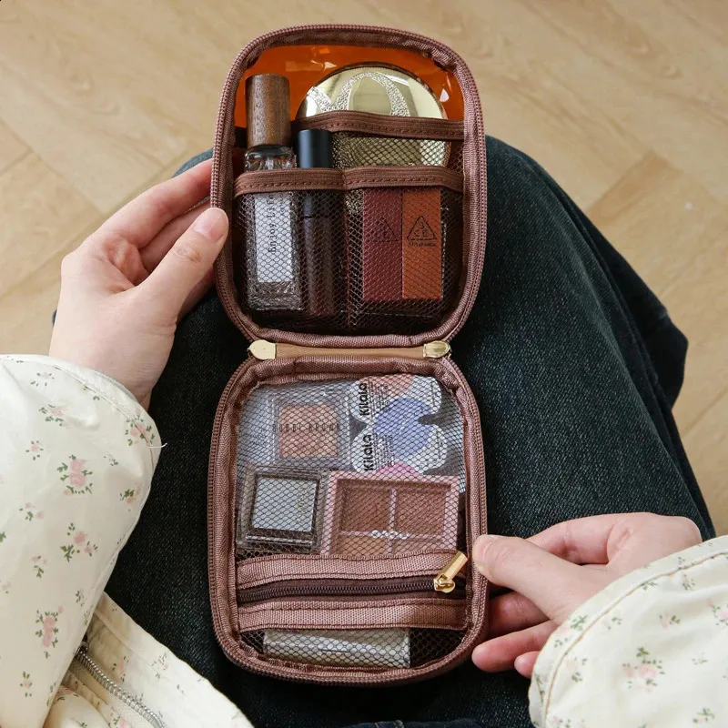 Mini organiseur de voyage transparent, petite trousse de maquillage mignonne et preppy, trousse de toilette à fermeture éclair pour cosmétiques, pochette pour pièces de monnaie pour femmes_voghion.com
