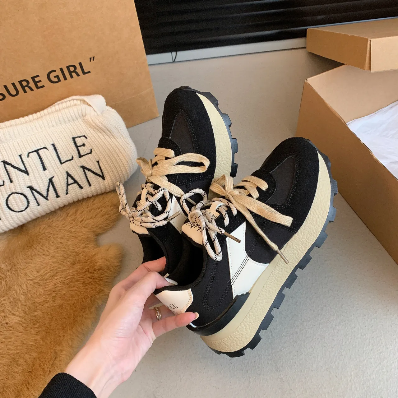 Height Increasing Running Shoes For Women Thick Sole Trainers_voghion.com