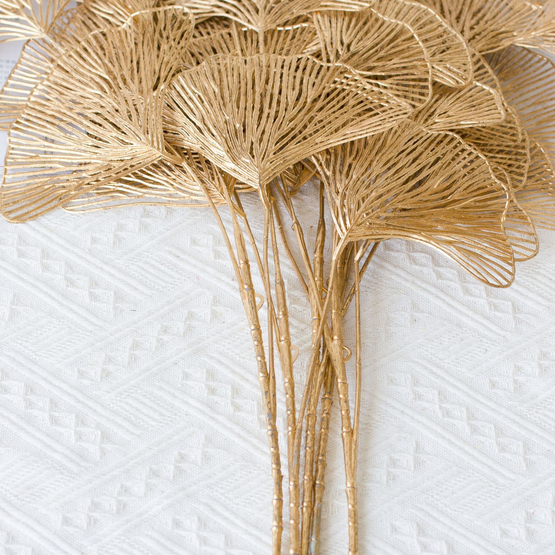 Foreign trade golden series Lantern Festival series festive wedding plastic simulation flower golden ginkgo leaf blessing bucket flower arrangement_voghion.com