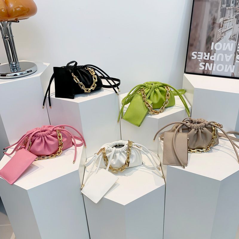 Koreanische Version der Mode-Beuteltasche 2024 neue Handtasche Litschi-Muster einfache Kette Umhängetasche Kind und_voghion.com
