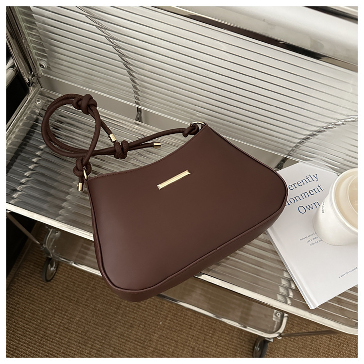 Popular Small Bag Women's Bag 2024 Spring New Versatile Small Square Bag Fashion Candy Color Single Shoulder Underarm Bag_voghion.com