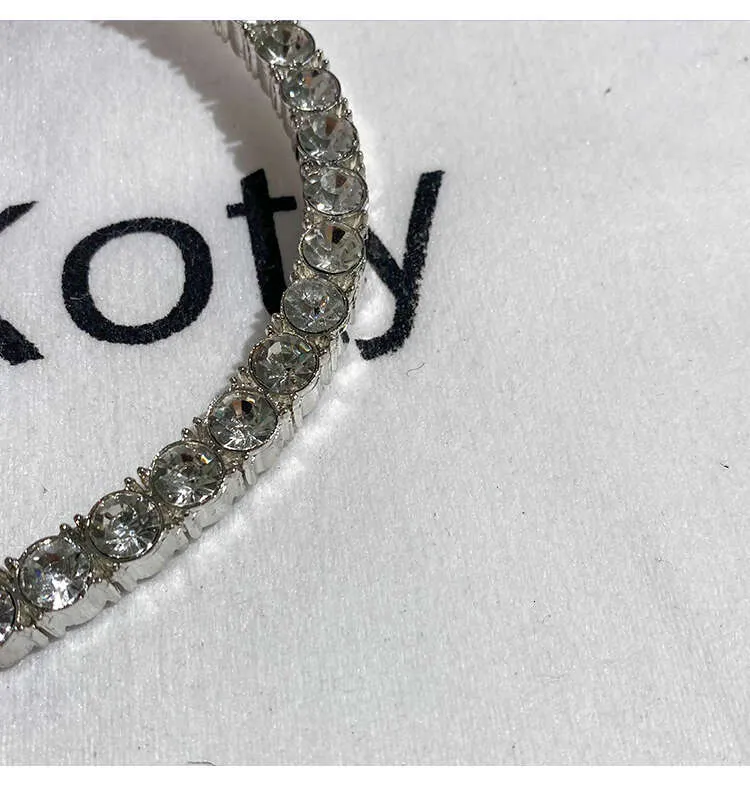 Glitzer Pailletten Herzförmige Mode Damen Handtasche Kristall Glänzend Rhies Metall Griff Abendtasche Hochzeit Party Clutch_voghion.com