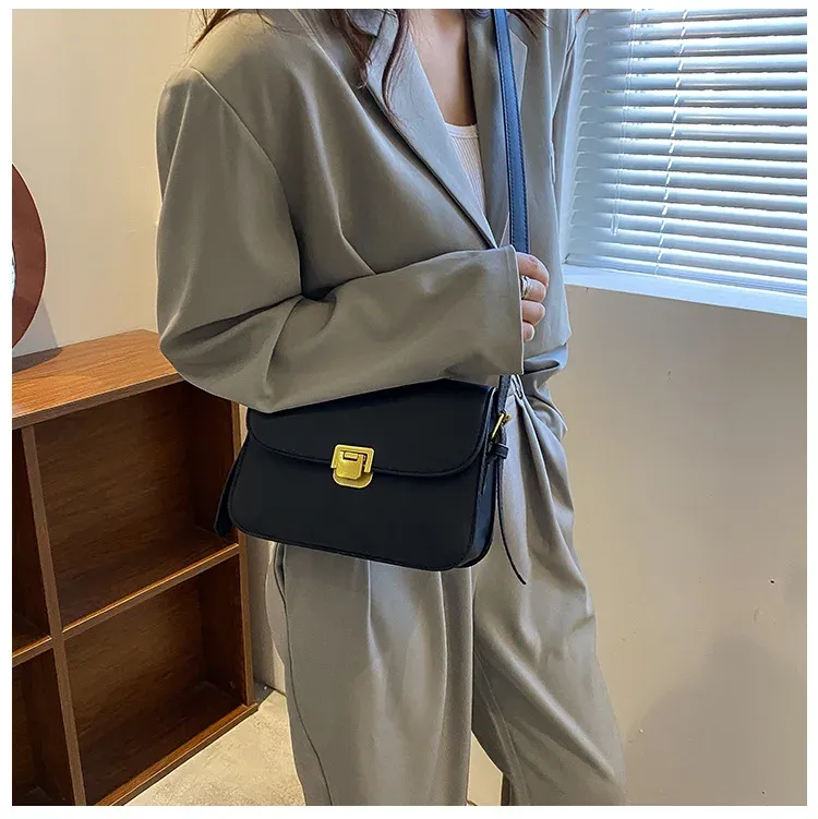 Designer Shoulder Bags Womens 2024 Messenger Bag in Preppy Style - High-Quality Vintage Envelope Briefcase Handbag_voghion.com