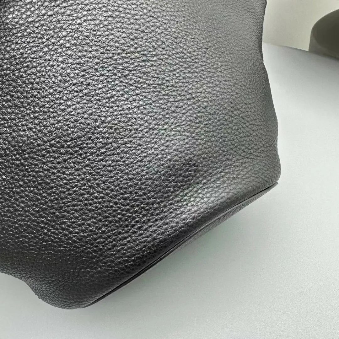 Black Real Calf Leather Mini Lotus Bucket Bag Top Handle Handbag For Women 2024_voghion.com