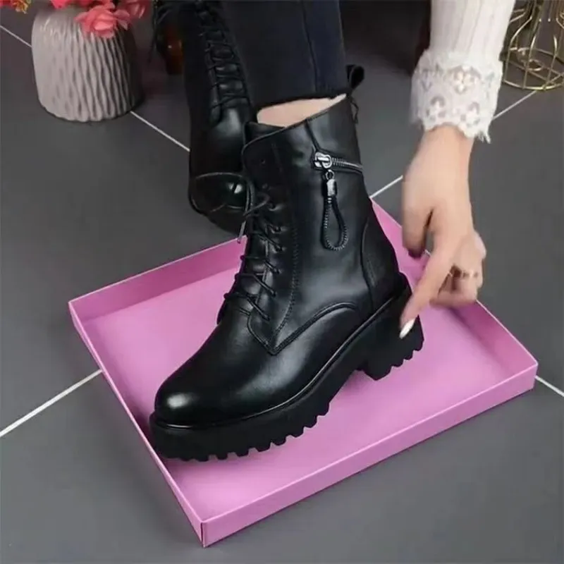 Thick Bottomed Round Head Breathable Inner ing with Plush Casual and Fashionable Versatile Motorcycle Boots_voghion.com