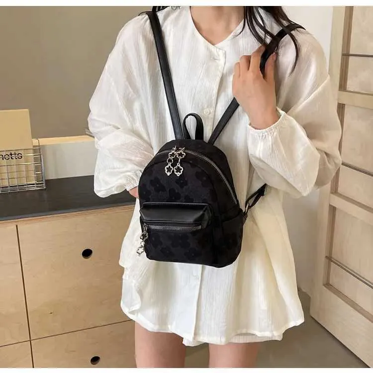 Kleiner Damen Blumen Mini Rucksack Für Freizeit Und Alltag_voghion.com