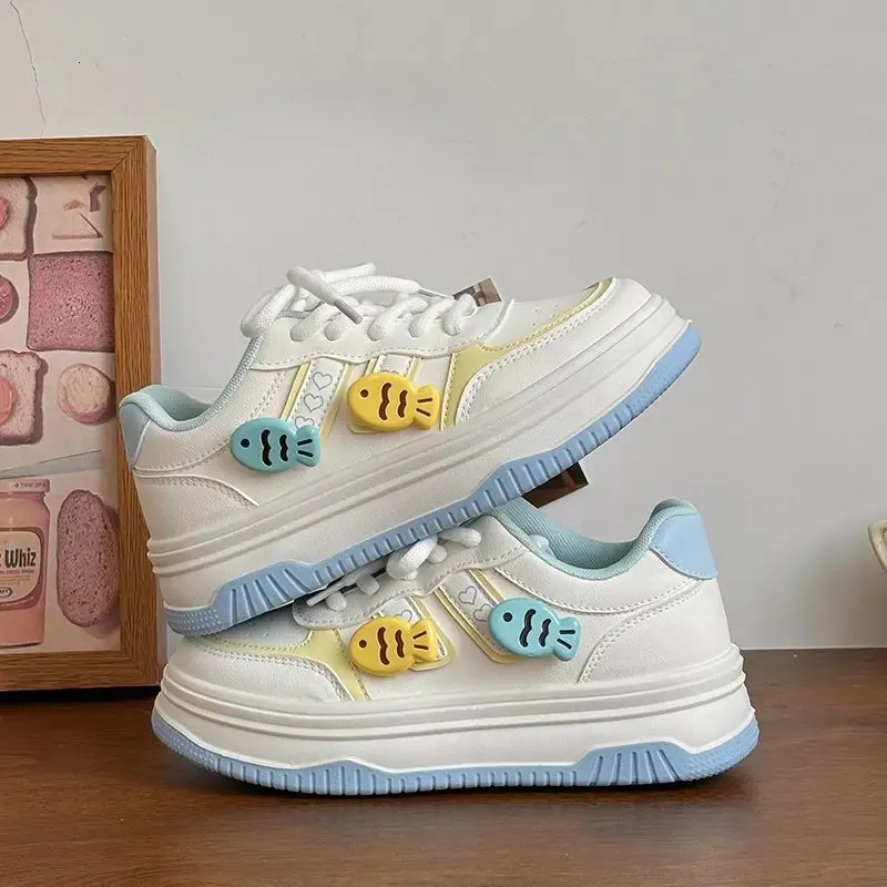 SHANPA Kawaii Platform Sneakers per donna Carine Dolci Tinta Unita Sportive Casual Versatili Scarpe Femminili 250614_voghion.com