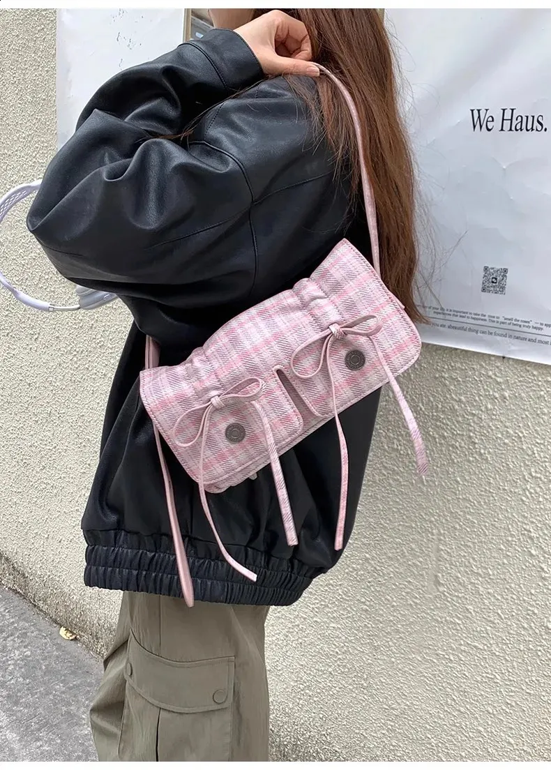 MBTI Plaid Pink Damen Schultertasche Plissee Lässig Süße Niedliche Mode Lederhandtasche Literarische Exquisite Achseltasche 240827_voghion.com