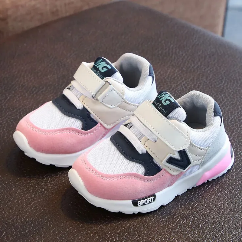 Printemps Automne Respirant Sport Garçons et Filles Semelle Souple Antidérapant Course Bébé Bottes Chaussures de Marche Enfants 240627_voghion.com
