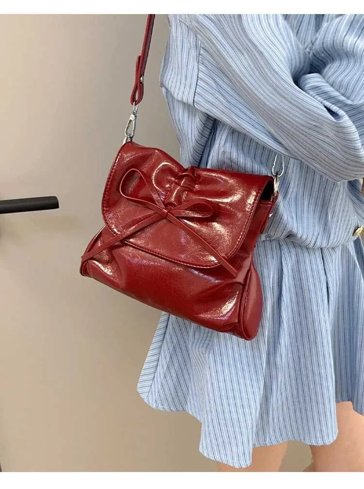 Stylish Women's Crossbody Shoulder Bag With Bows And Flap Closure_voghion.com