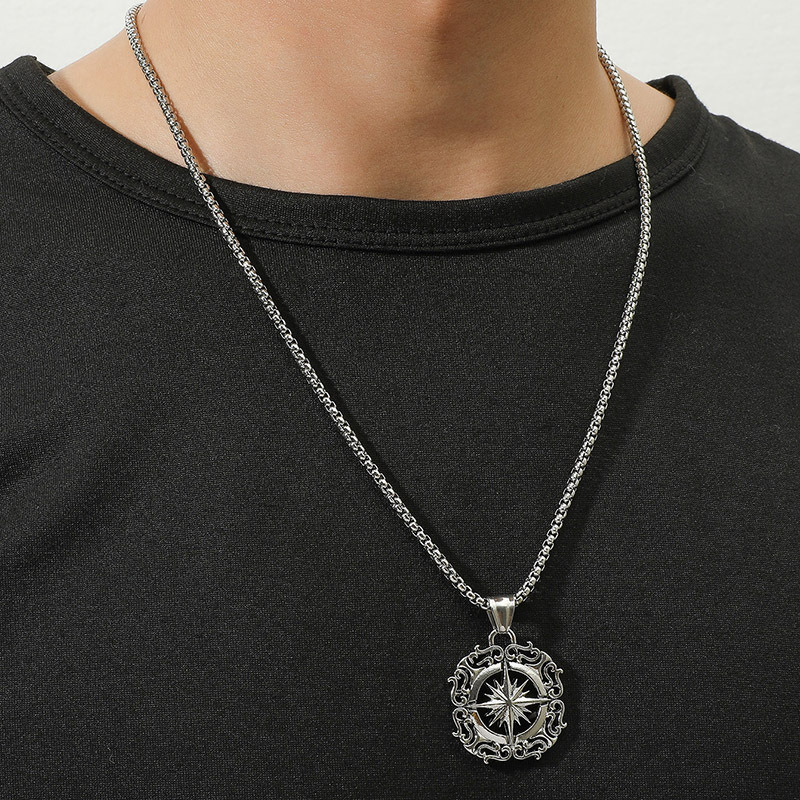 Nordic style amulet, compass pendant necklace, best-selling circular Viking logo_voghion.com