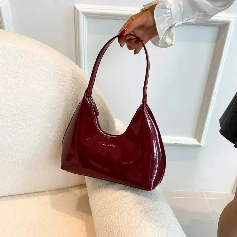 Trendy Designer Solid Shoulder Bags for Women Handbags and Purses 2024 New Fashion Patent Leather Underarm Ladies_voghion.com