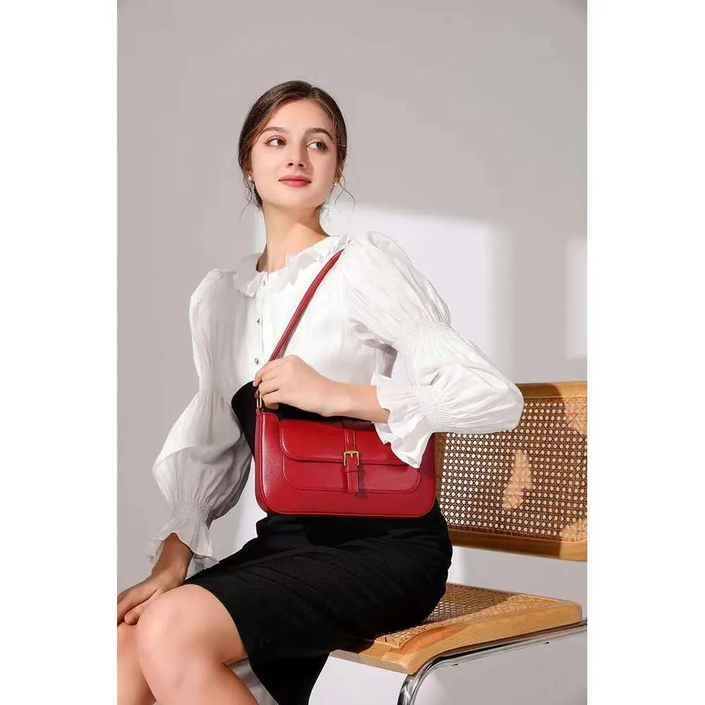 Rote Leder Schulter Mode Handtaschen Für Frauen 2024 Designer Kleine Weibliche Taschen Damen Geldbörse_voghion.com