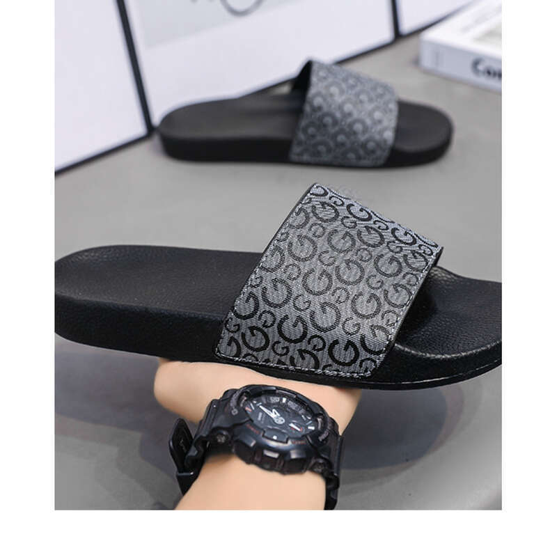 bequeme Sandalen, neue Empfehlungen für 2025_voghion.com