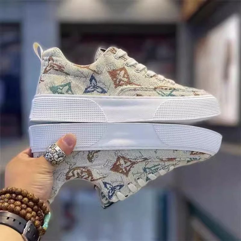 Bedruckte Canvas-Schuhe für Männer mit durchlässigen Student Sports Casual Sneakers_voghion.com