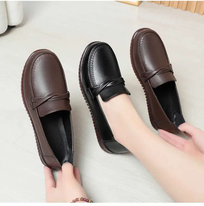 AIYUQI Female Flats Genuine Leather Spring Round Head Casual Large Size Women's Mom Shoes_voghion.com