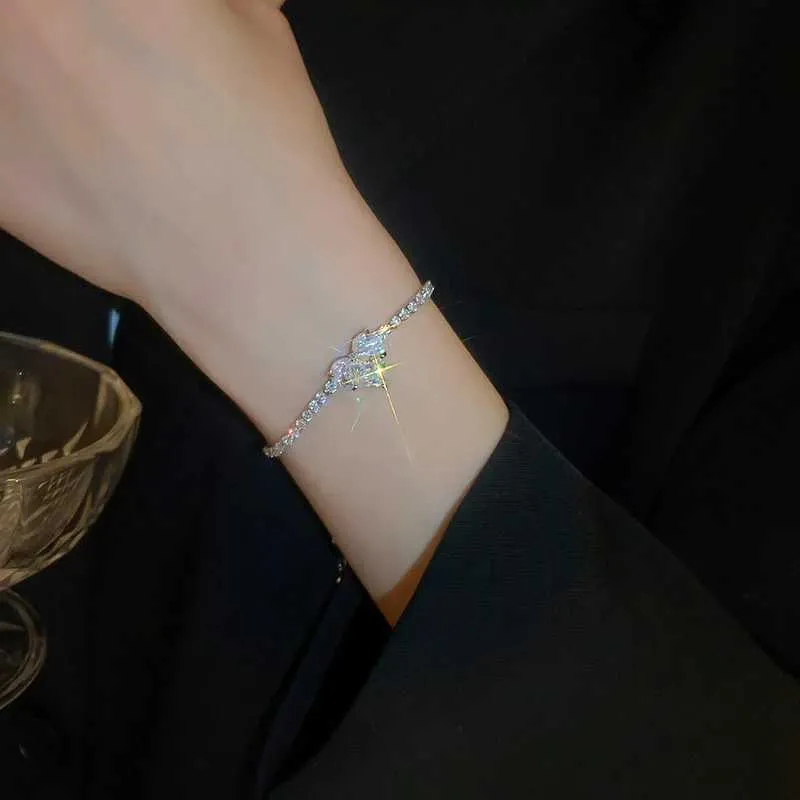 Bracciale con strass e cristallo rosa placcato oro per donna_voghion.com