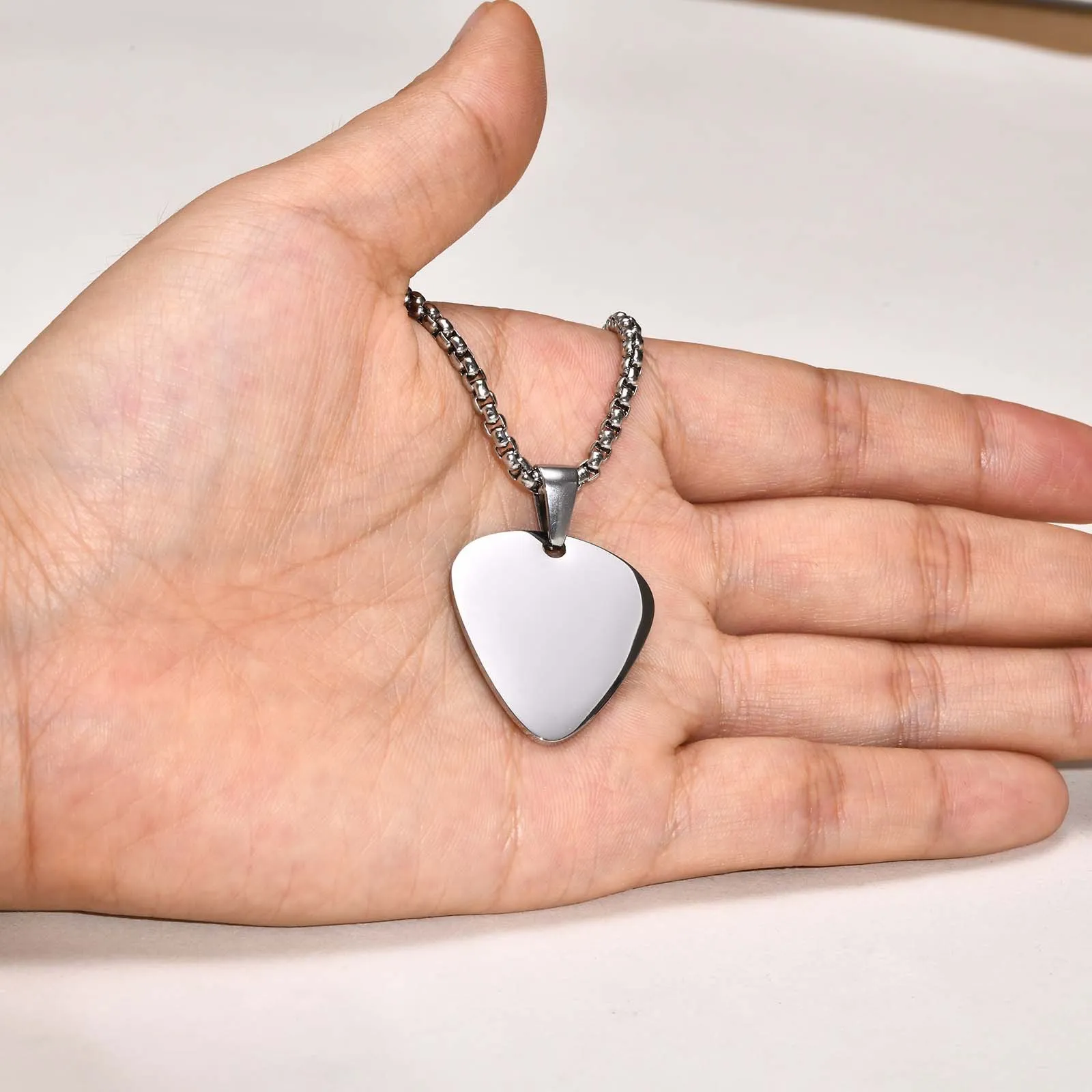 Collane con ciondolo Chitarra Paddle Non sbiadisce Coppia Amore Collana in acciaio al titanio Semplice e alla moda Inossidabile Festa_voghion.com