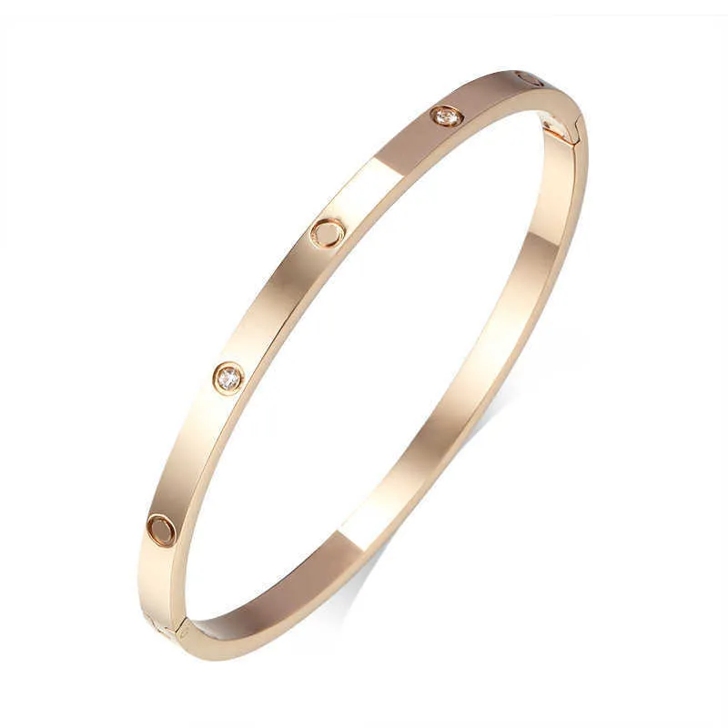 armband för kvinnor gör av titan stålpläterade roséguld sier armband 4 mm bredd inlagda diamant dam armband designe_voghion.com