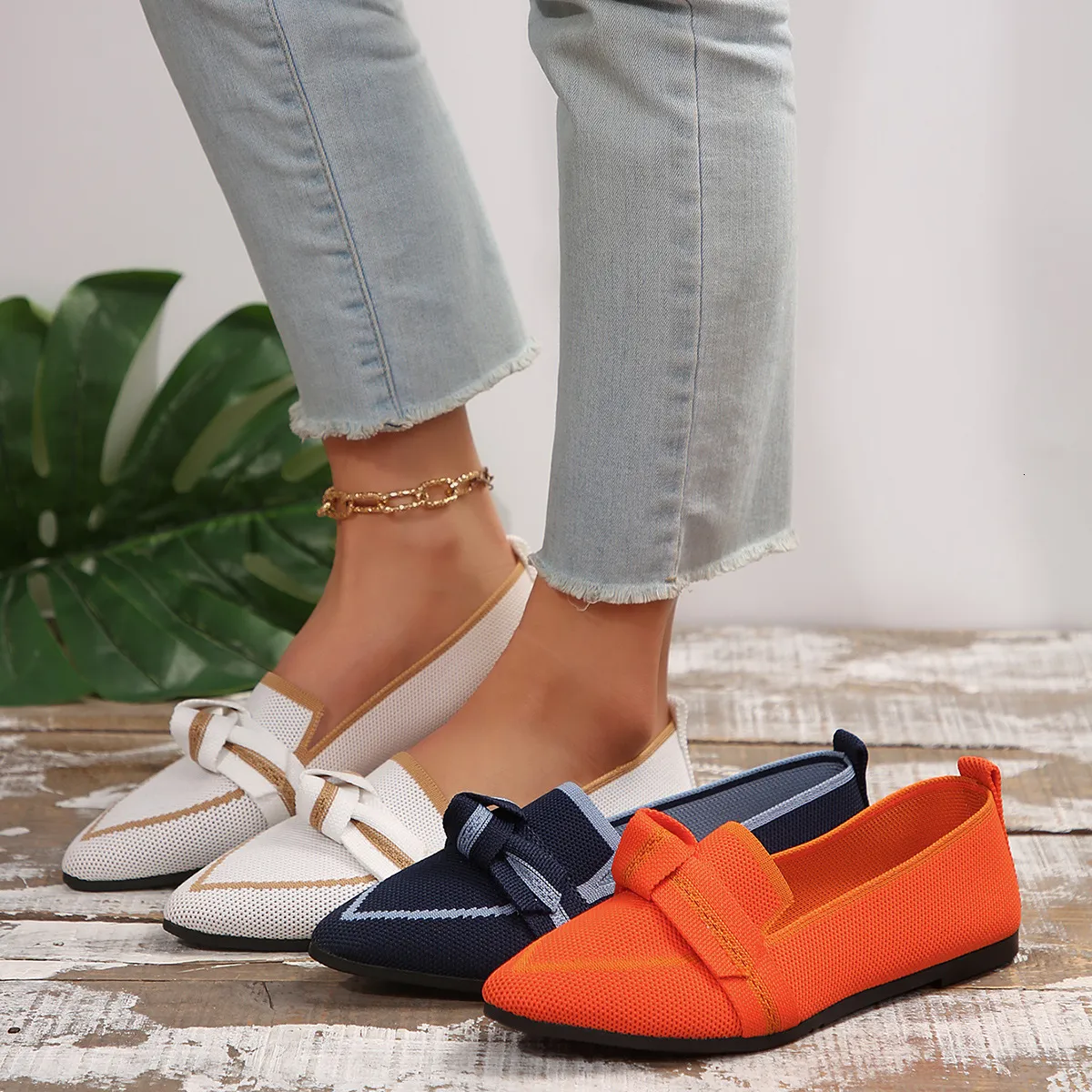 Large Size Women's Flat 2023 Fashionable Fly Woven One Foot Butterfly Bow Casual Breathable Commuting Single Shoes_voghion.com