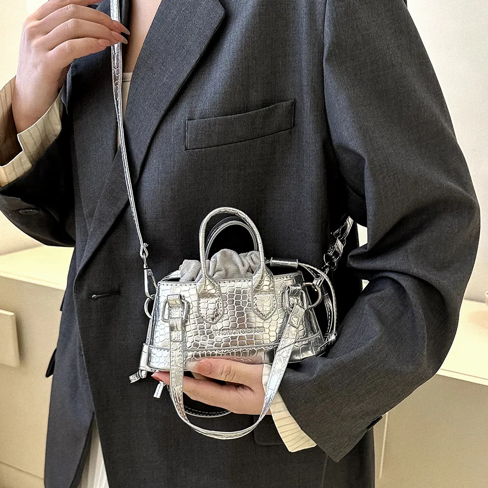 Women Messenger Solid Color Crocodile Pattern Crossbody Drawstring Fashion Capacity Girl High-quality Large Bag_voghion.com