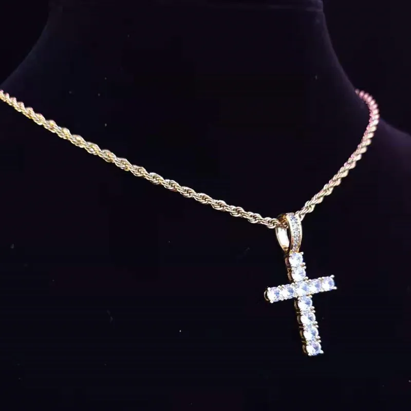 Colares com pingentes Homens Mulheres Hip Hop Cruz Colar com 4mm Zircon Tennis Chain Iced Out Bling HipHop Jóias Moda_voghion.com