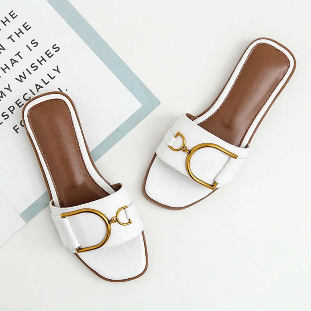 Women's Designer Summer Sandals And Slippers For Ladies And Girls_voghion.com