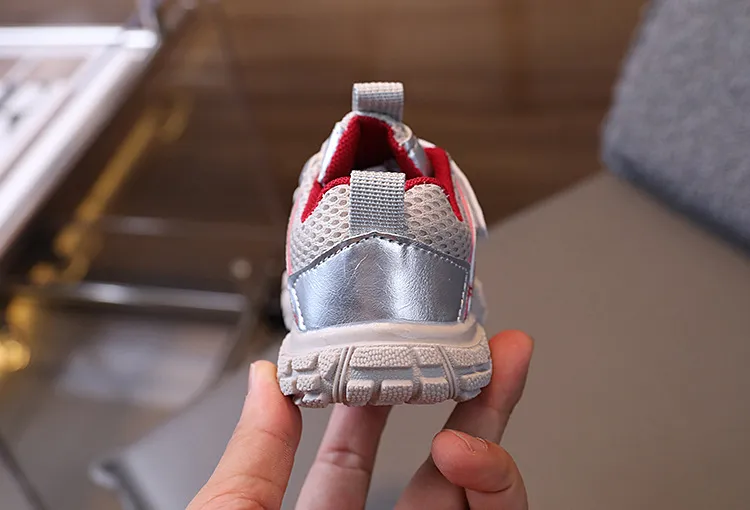 Scarpe sportive per bambini per ragazze e ragazzi, scarpe casual da corsa per la scuola Littlesprouts, classiche, alla moda, antiscivolo, per bambini, taglie 21_voghion.com
