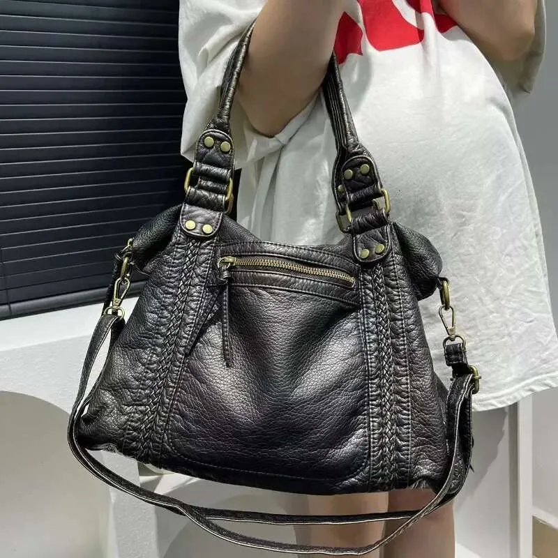 Elegant Y2k Motorcycle Shoulder Bag Large Retro Washed Handbag_voghion.com