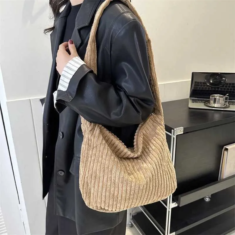 Borsa da designer Design semplice Borsa a tracolla in velluto a coste tinta unita Portafoglio e borsa a mano casual da donna_voghion.com