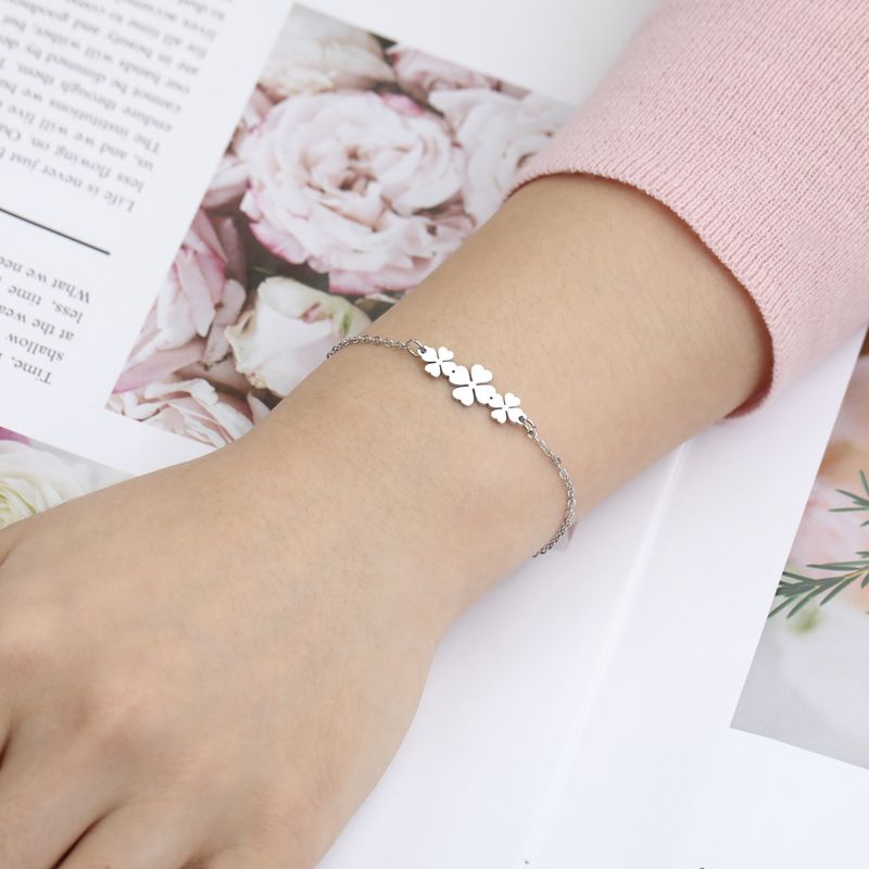 Four Leaf Clover Charm Bracelet Stainless Steel Polished Jewelry_voghion.com