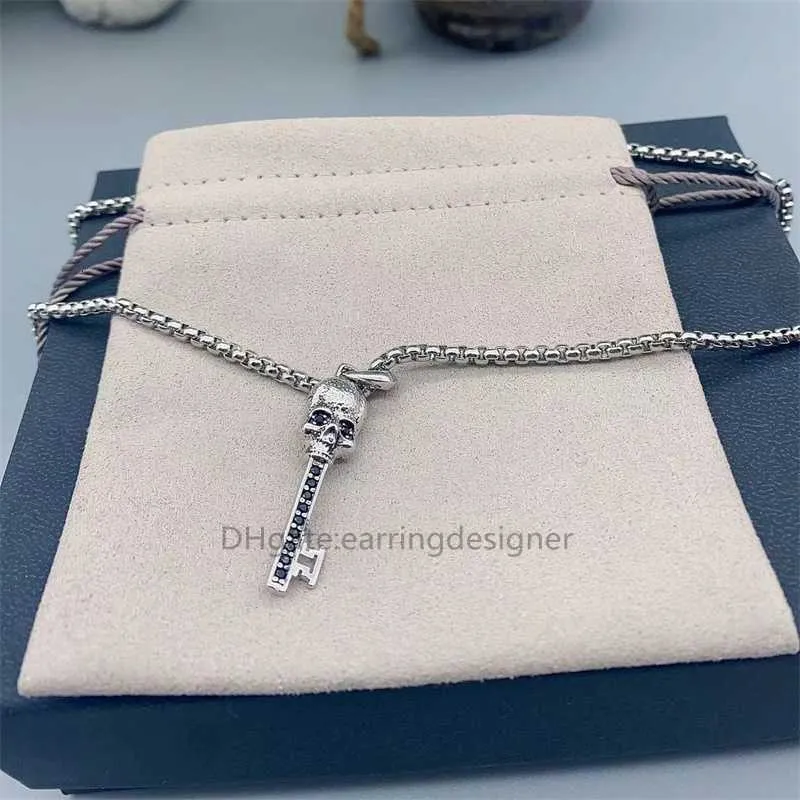 Collana Donna Ciondoli per Collane Gioielli in Argento Memento Designer Mori Teschio Chiave Amuleto in Argento Sterling con_voghion.com