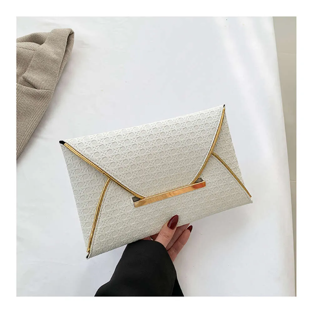 2024 neue Design Frauen Kleine Umschlag Geformt Tasche Exquisite Casual Minimalistischen stil Kostenloser versand_voghion.com