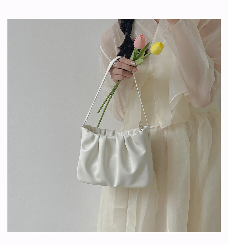 Neue handliche kleine Wolke im französischen Stil 2024 Sommernische plissiert einfache und modische Umhängekette mit einer Schulter_voghion.com
