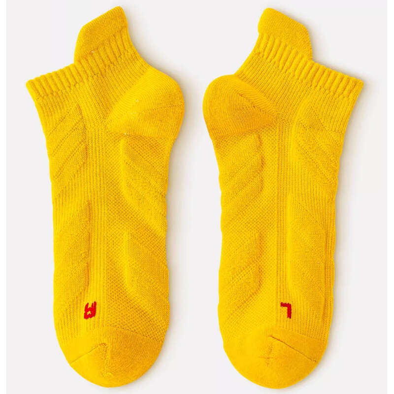 Men's Spring And Autumn Professional Sports Running Basketball Youth Sweat Absorbing Breathable Short Tube Zhuji Socks_voghion.com