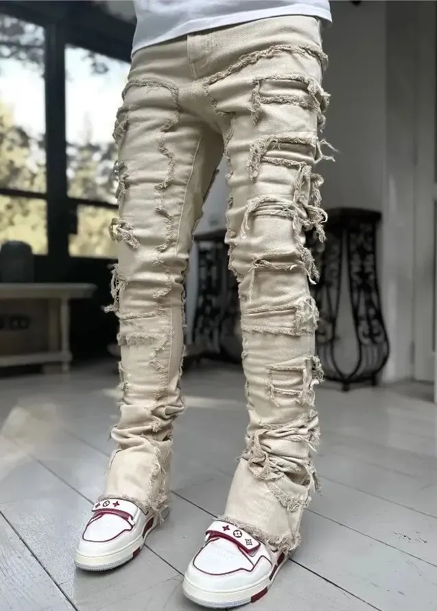 High Street Weiße Herren Stacked Jeans Stretched Patchwork Tassel Damaged Denim Volle Länge Hosen Hippop Hosen Für Männer_voghion.com