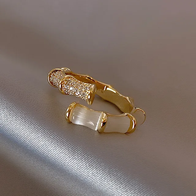 Heiße Verkäufe Opale Bambusform Goldfarbe verstellbare Ringe koreanischer Modeschmuck Partyzubehör für Frauengeschenk 2024 Neues Design_voghion.com
