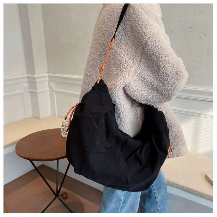 Large Capacity Casual Shoulder Student Classes Dumpg Bag Soft Pure Color Crossbody_voghion.com