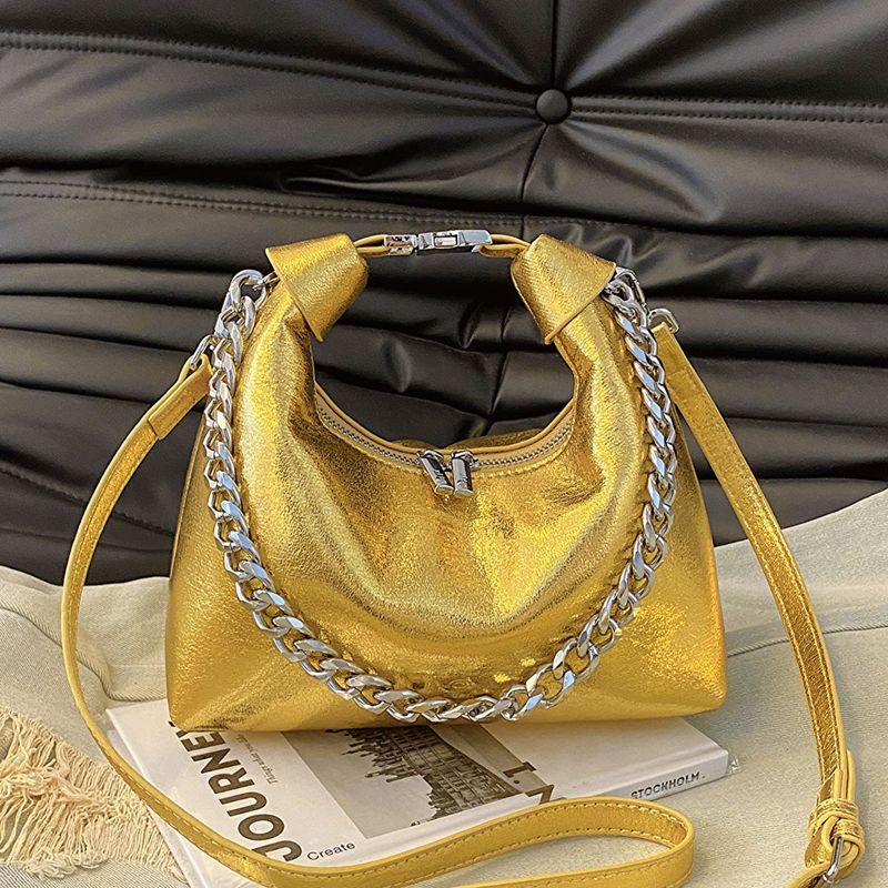 Tragbare kleine Tasche in Silber mit personalisiertem Nischendesign. Neue modische Mini-Umhängetasche aus PU im_voghion.com