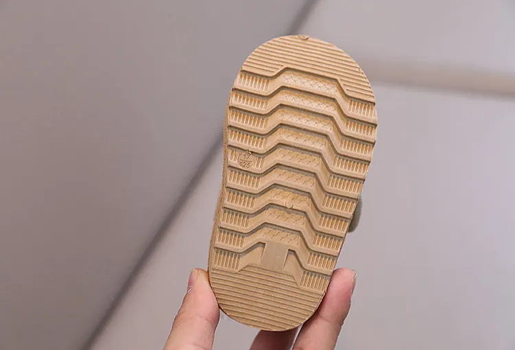 Stivali da neve invernali caldi e antiscivolo per bambini e bambine, con velcro, Happysteps, scarpe con cartoni animati e conigli, taglie da 1 a 6 anni_voghion.com