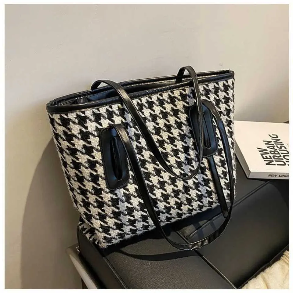 Fashionable Women's Shoulder Bag And Handbag In Houndstooth Style_voghion.com
